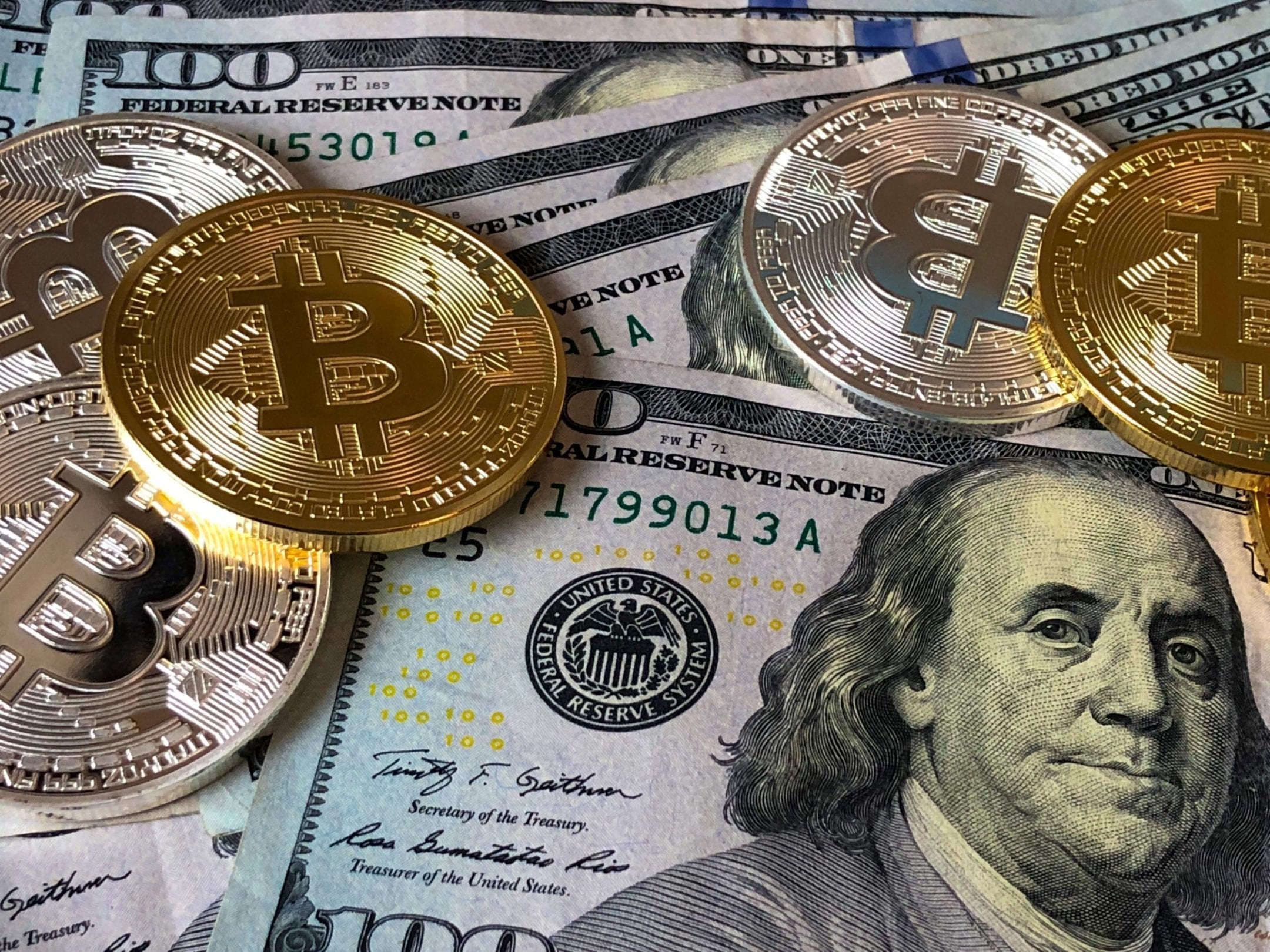 Bitcoins vs Dollars